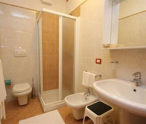 Albergo Corte Antica Villafranca di Verona Exteriör bild